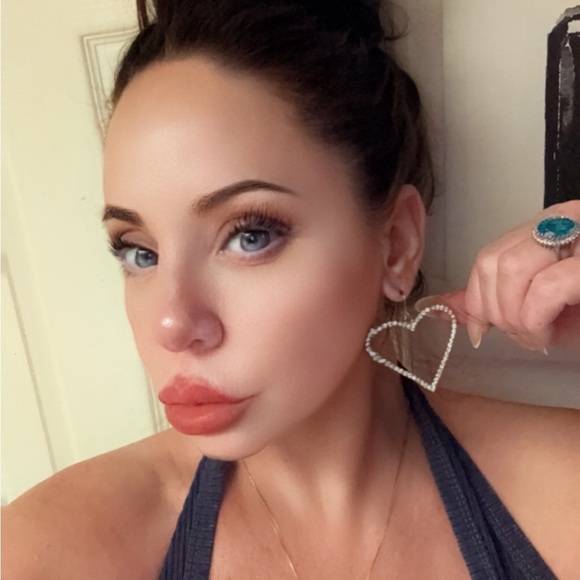 Cali Big Heart Design Sparkling Rhinestone Earrings silver 2.2”x1.60” - Picture 4 of 10